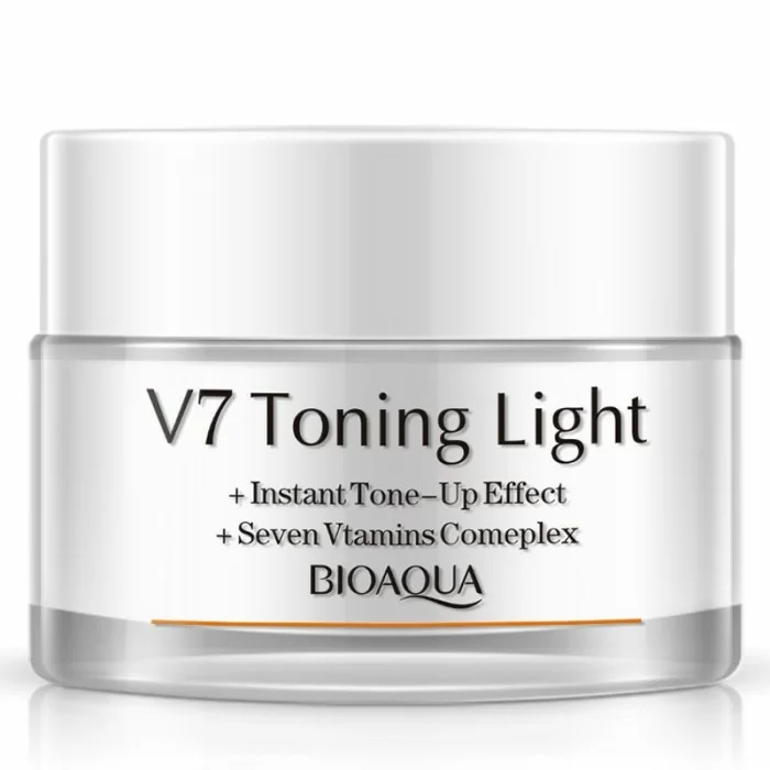 Bioaqua крем для лица V7 осветляющий